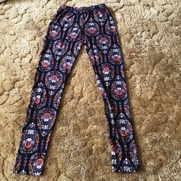 New mix NWT buttery soft floral leggings - Picture 5 of 10